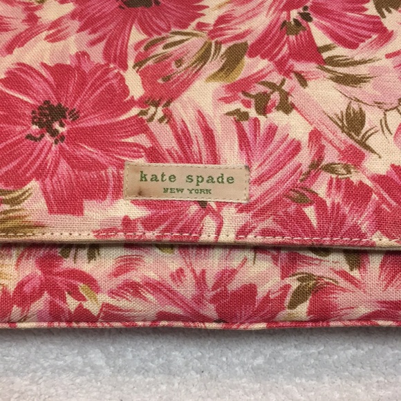 Kate Spade Charlotte Fleur pink floral linen shoulder bag - Picture 3 of 16